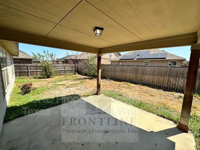Building Photo - 321 Fossil Bridge Dr