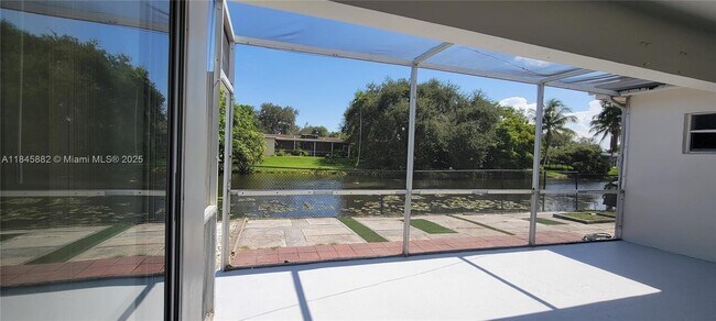 Building Photo - 9060 SW 53rd St