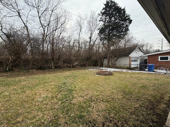 Building Photo - 1582 Bluebird Ln