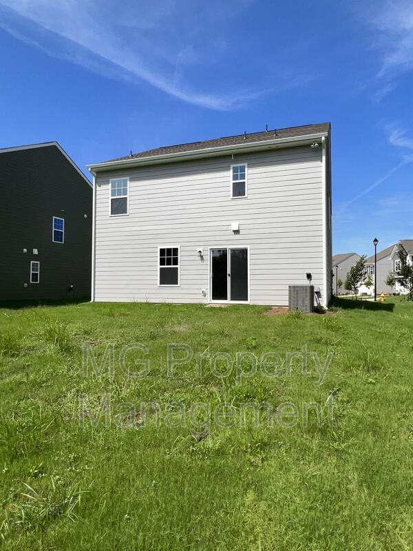 Building Photo - 1367 Woodhouse Dr