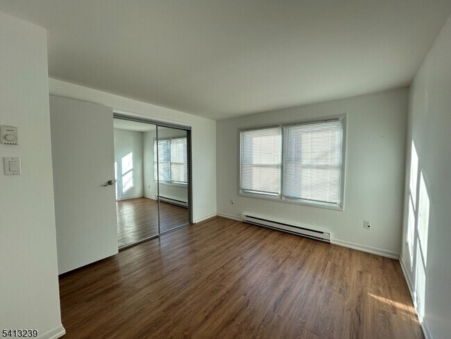 Building Photo - 3 Prospect St