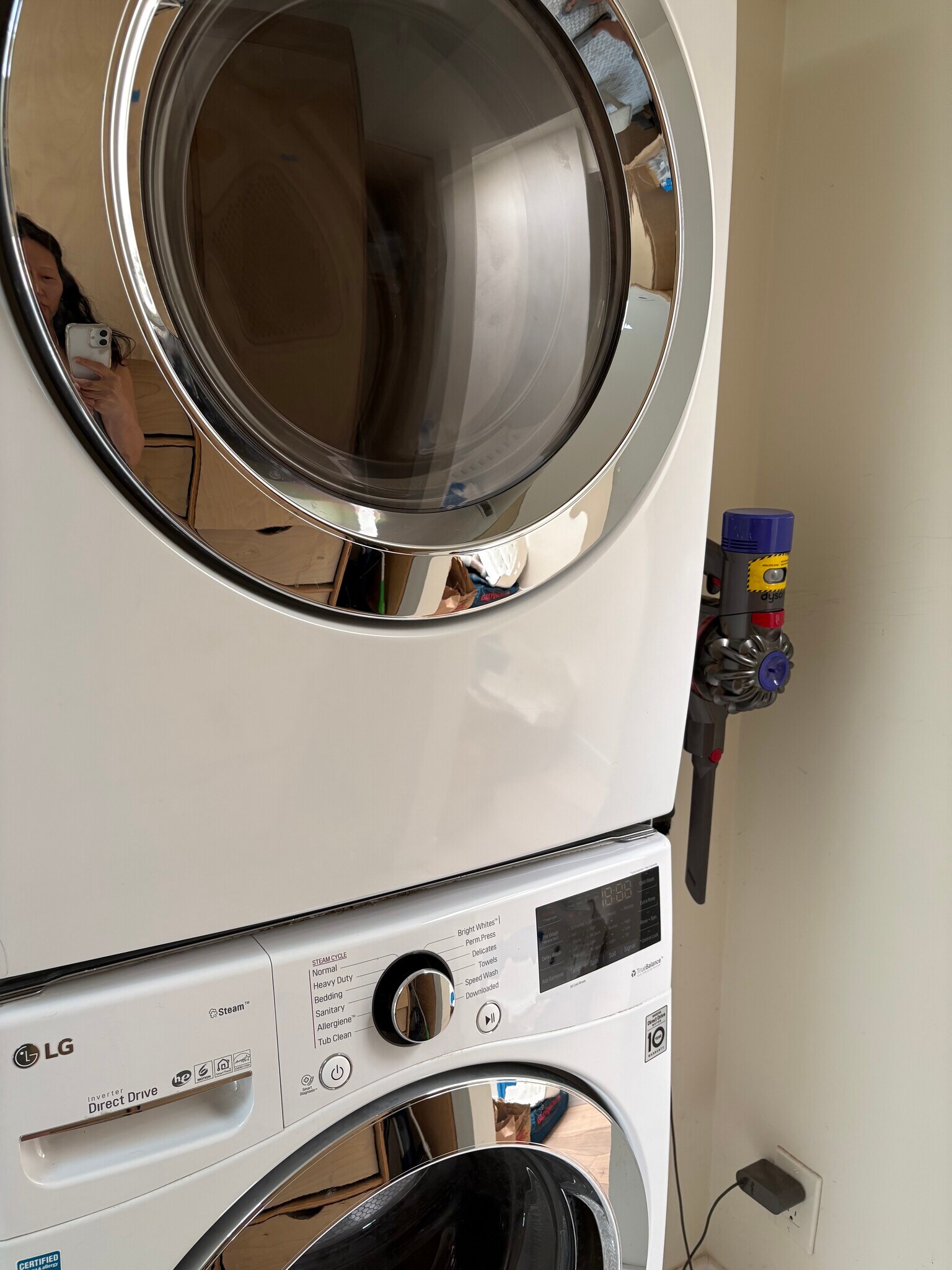LG washer/dryer - 607 S Beachwood Dr