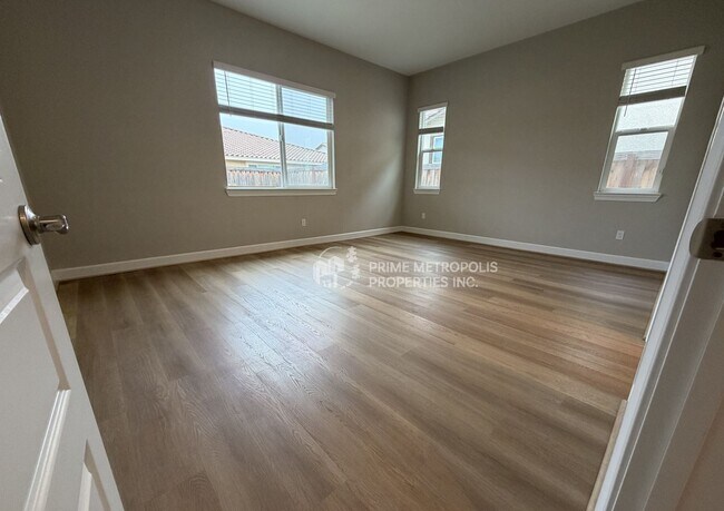 Building Photo - 681 Bacarra St