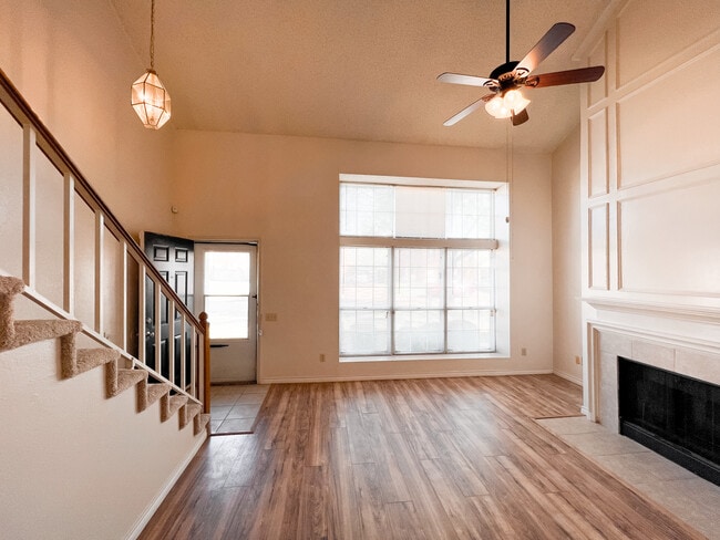 Building Photo - 1504 Beach Ln