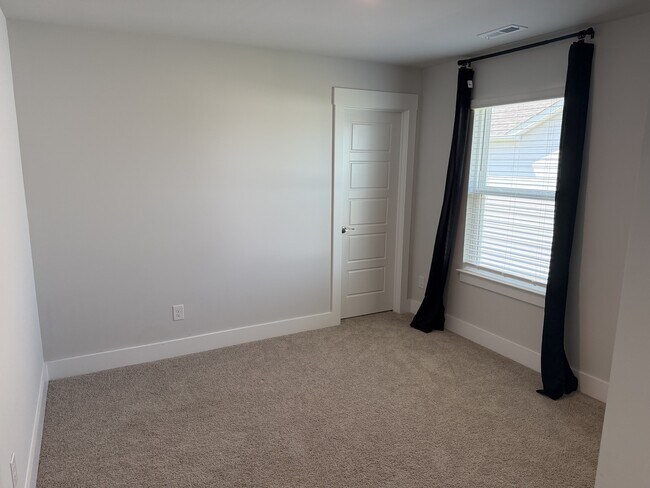 Building Photo - 229 Red Vineyard Wy