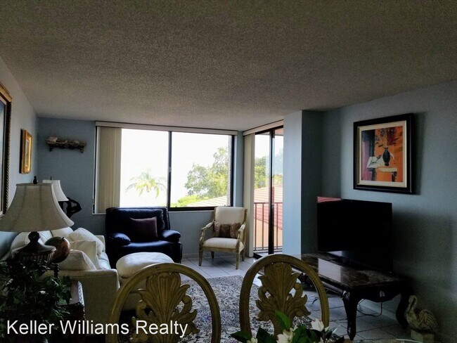 Building Photo - 6158 Palma Del Mar Blvd S