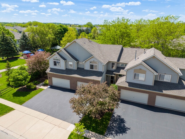 Building Photo - 23 Southwicke Dr
