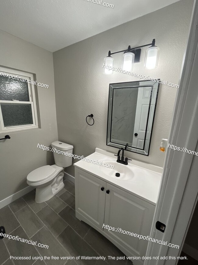 Building Photo - Nice Home For Rent