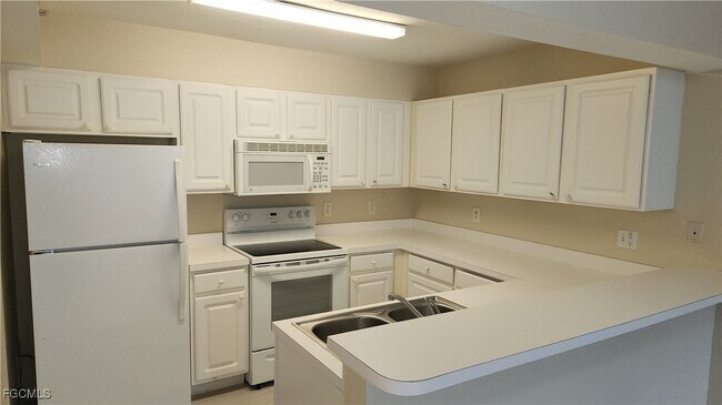 Building Photo - 4105 Residence Drive