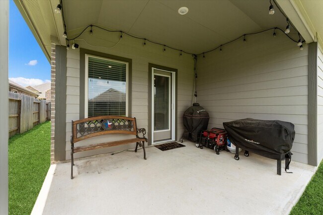 Building Photo - 11251 Stirton Dr