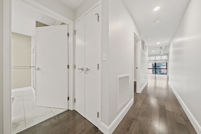 Building Photo - 150 Dorchester Ave