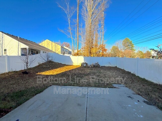 Building Photo - 706 Anglin Forest Way