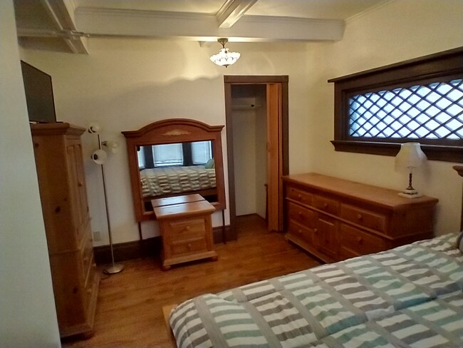 Building Photo - 1607 State Ave