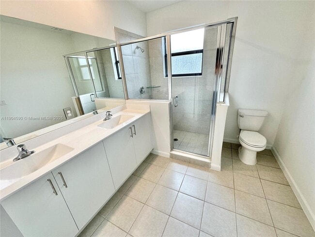 Building Photo - 261 SW 159th Way