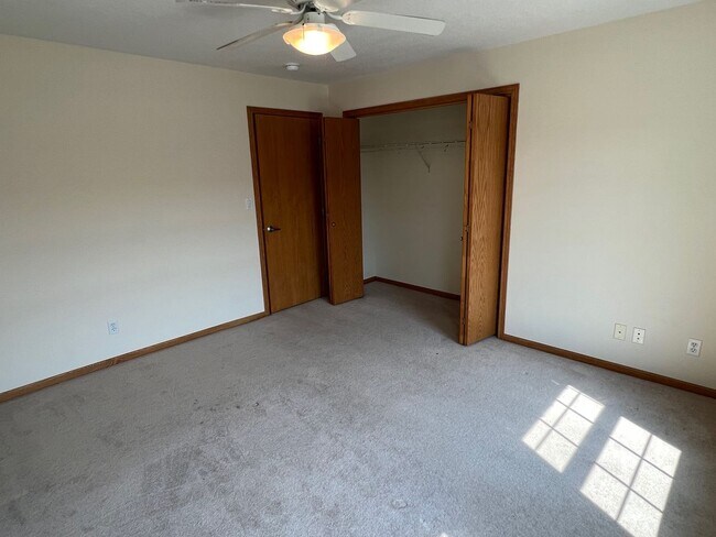 Building Photo - 2519 Bristol Dr