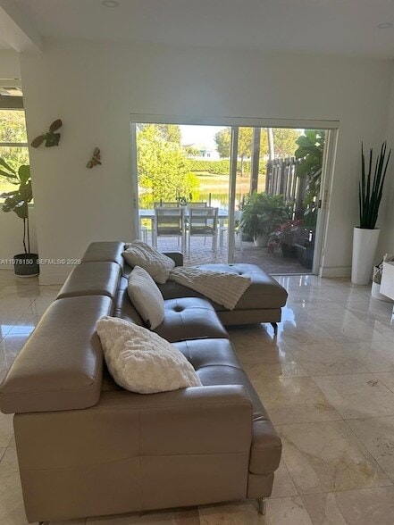 Building Photo - 10923 NW 70th St