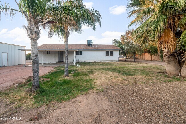 Building Photo - 17707 E Karsten Dr