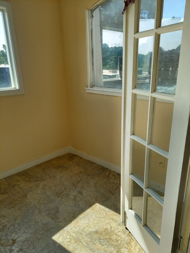 Building Photo - 130 Rue Fontaine