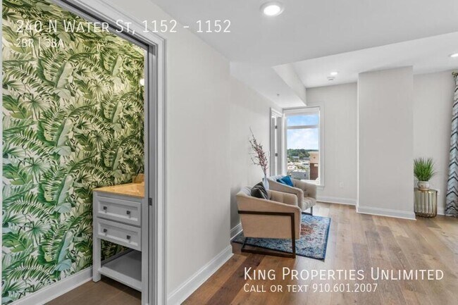 Building Photo - 240 N Water St