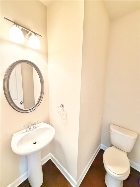 Building Photo - 4954 Rosalie Rd