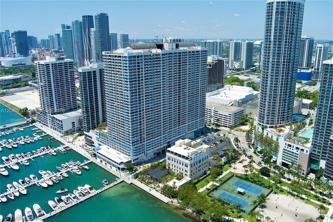 Building Photo - 1717 N Bayshore Dr