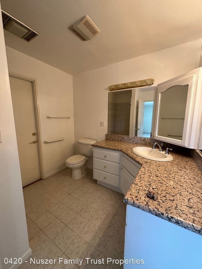 Building Photo - 4 br, 3 bath House - 3107 Highland View Drive