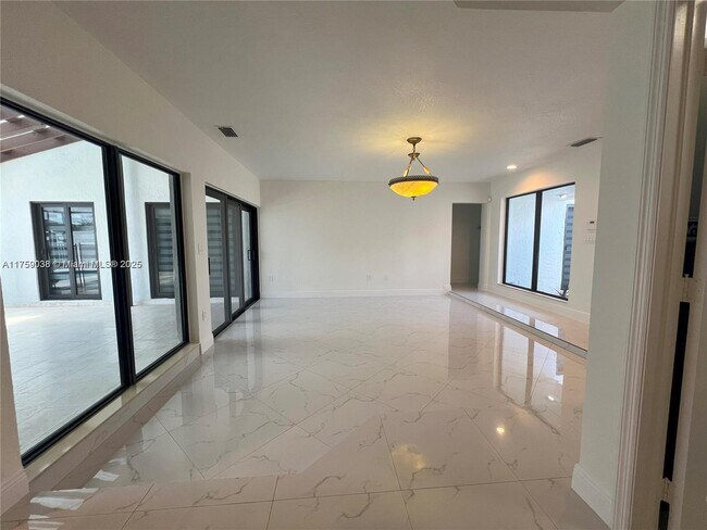 Building Photo - 8735 SW 54th St
