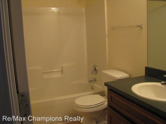 Building Photo - 3 br, 2 bath House - 711 Pine Hill Court
