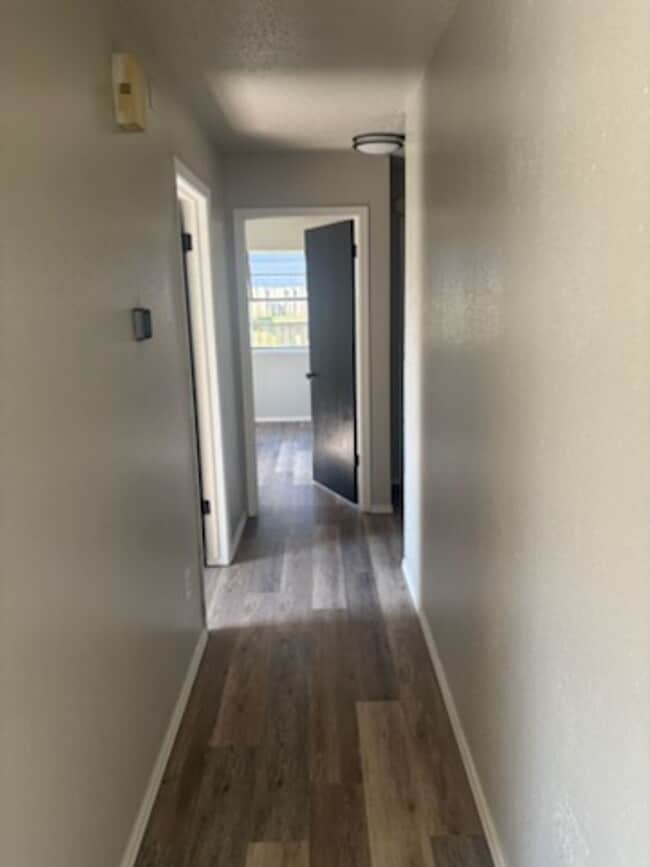 Building Photo - Now Available for Rent in Gray Warr!