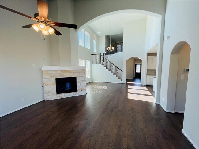 Building Photo - 243 Clear Fork Loop