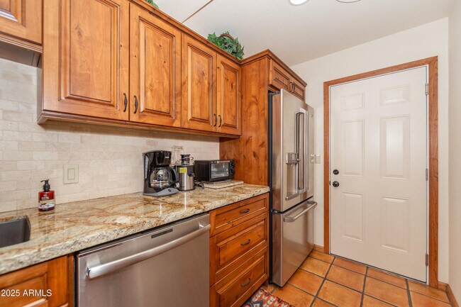 Building Photo - 70 Bell Rock Dr