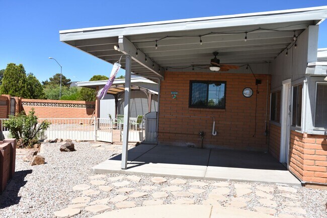 Building Photo - Great home in Mature Neighborhood