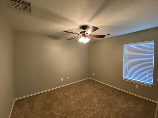 Building Photo - 6323 Bennington Springs Dr