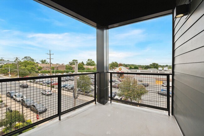 Building Photo - 6910 Ridge Ave