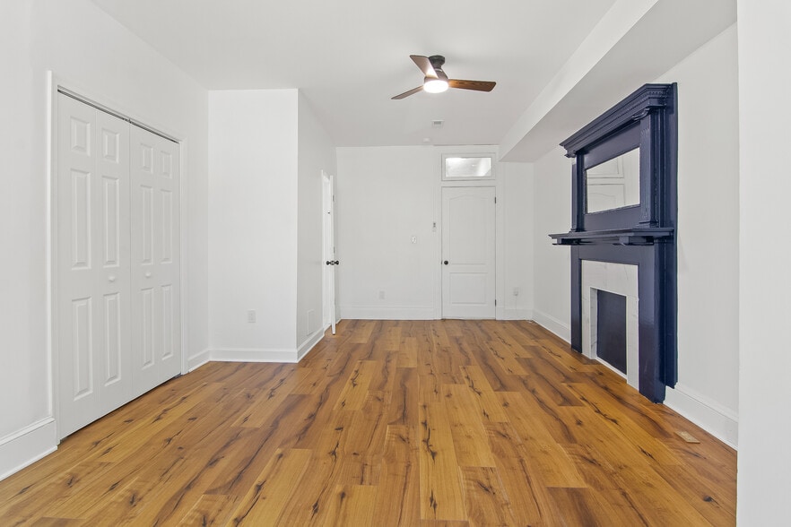 Building Photo - 813 Whitelock St