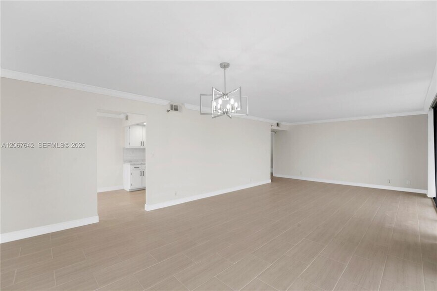 Building Photo - 290 174th St
