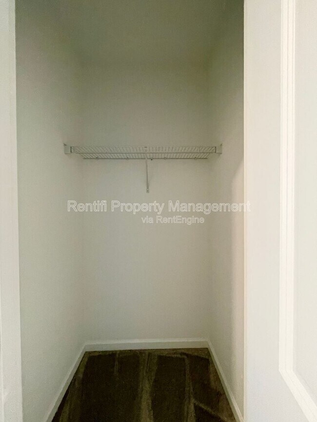 Building Photo - 1519 Lake Jessup Cir