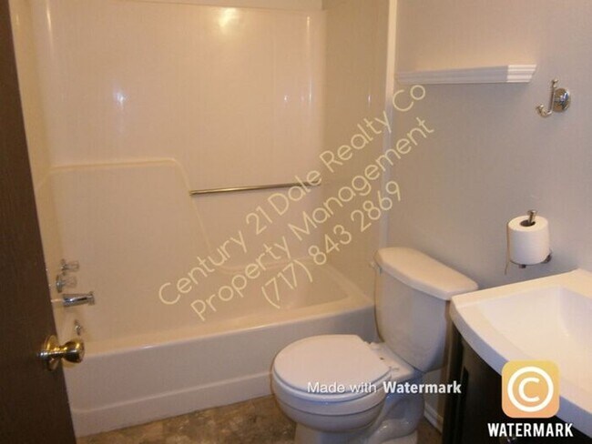 Building Photo - 2BR, 1 Bath in East Prospect