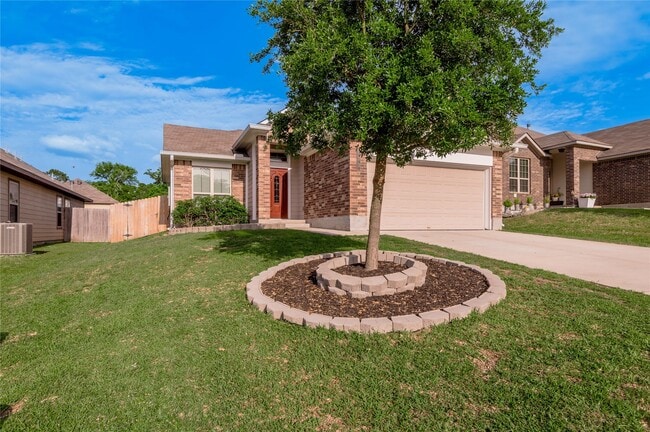 Building Photo - 133 Bates Ct