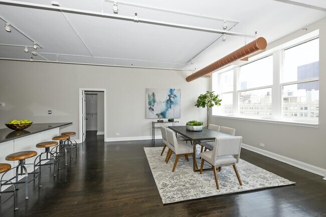 Building Photo - 161 W Harrison St