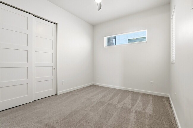 Building Photo - $2,745.95, 2-bed, 2.5 bath, located in Denver with a Rooftop Patio
