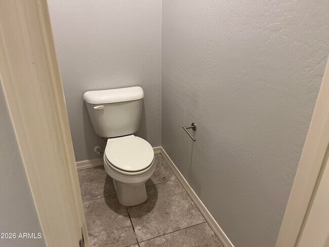 Building Photo - 15728 N 182nd Ln