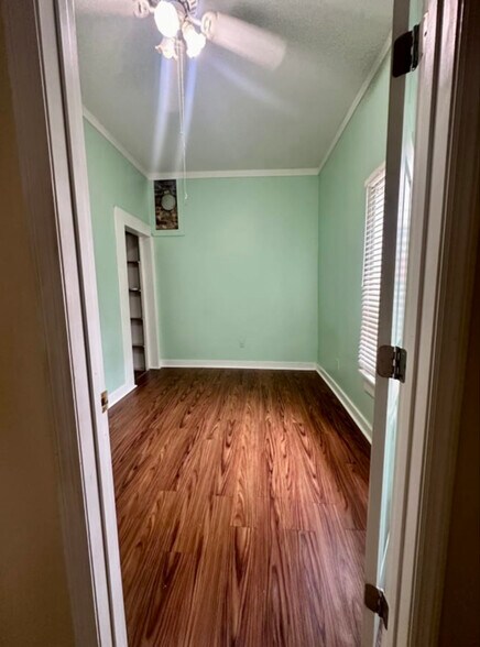 Building Photo - 24 Palmer St