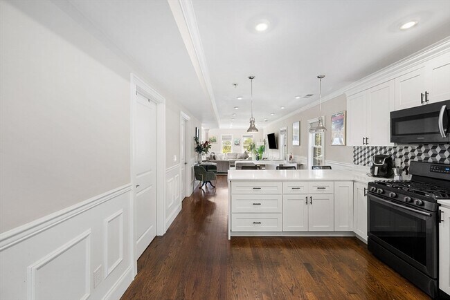 Building Photo - 38 Fenwick St