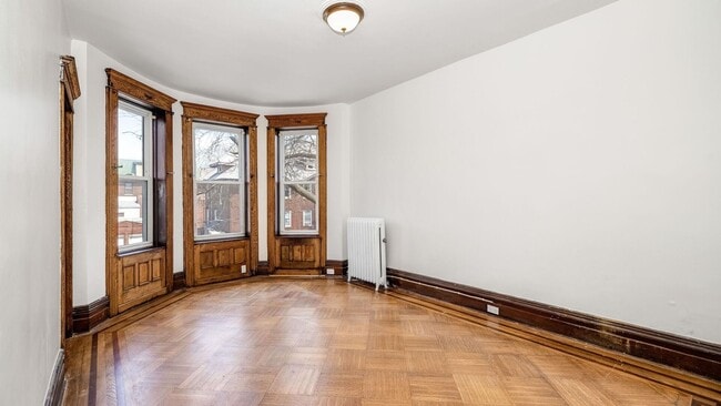 Building Photo - 247 Woodlawn Ave