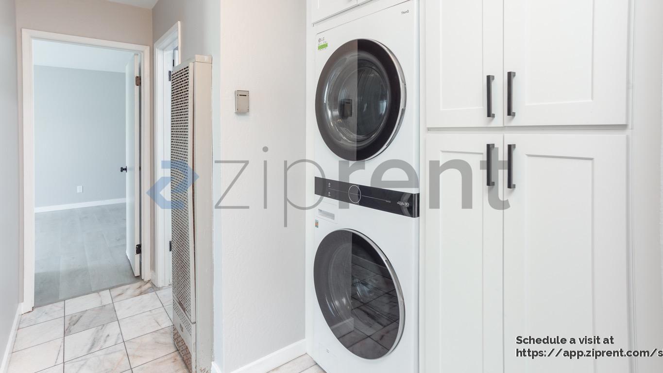 Building Photo - 1388 Taka Ct