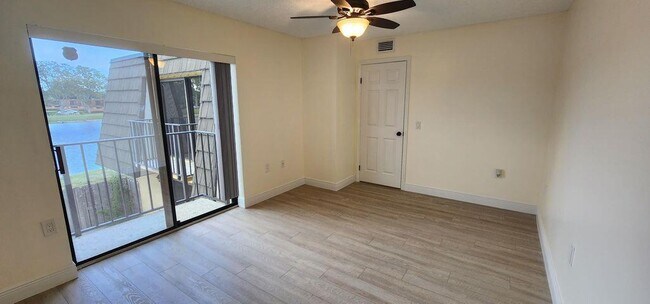 Building Photo - 913 9th Way