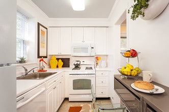 Building Photo - 43 Sherman Rd