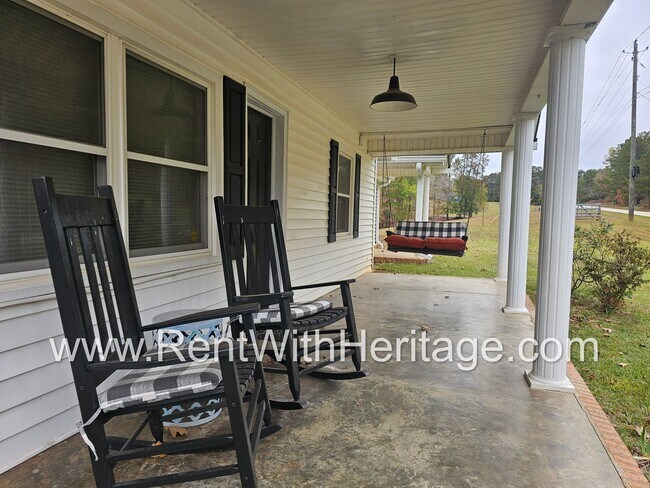 Building Photo - WOW!!!..GRANPA'S BUNGALOW /AWESOME RANCH HOME/ NATURE LOVER'S DREAM / GREAT LOCATION