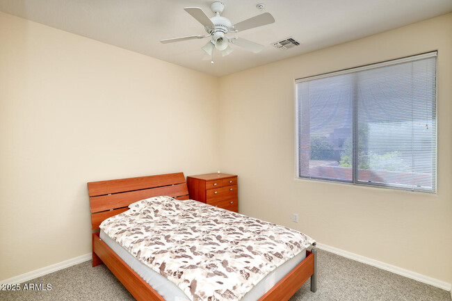 Building Photo - 1404 W Weatherby Way